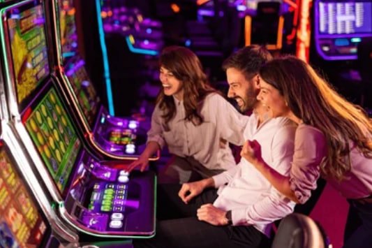 togel japan Relax Gaming mobile app displaying live baccarat table with bet placement and dealer video on smartphone